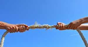 Es hora de madurez política de los unos y de los otros