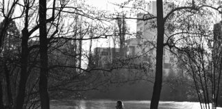 Cuando despertó, la familia monomarental todavía estaba allí